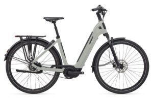 Giant NewTour E+ 1 LST